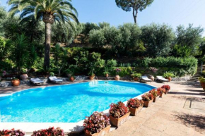 VILLA PISANI PISCINA GIARDINO TERRAZZI PANORAMICI SU CAPRI Massa Lubrense